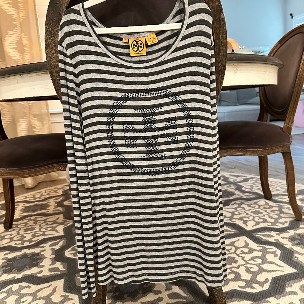 Long Sleeve Tory Burch Scoop Neck Tee with Gem Logo; Size Small